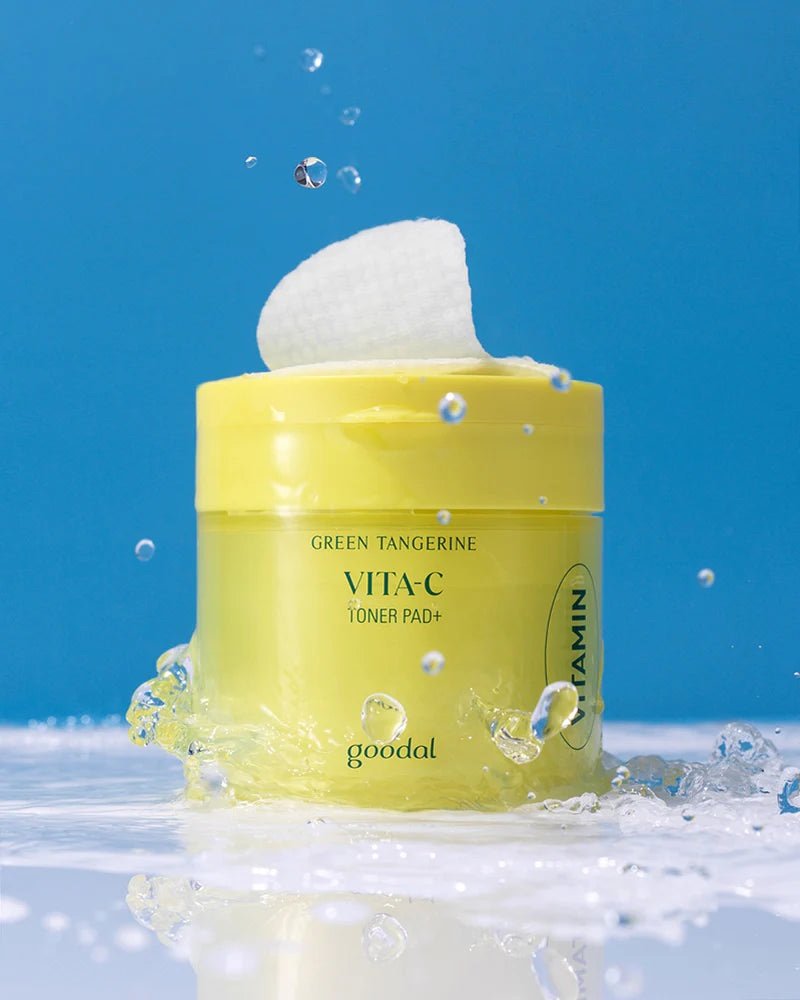 img_1573 GREEN TANGERINE VITA-C DARK SPOT CARE PAD 70EA