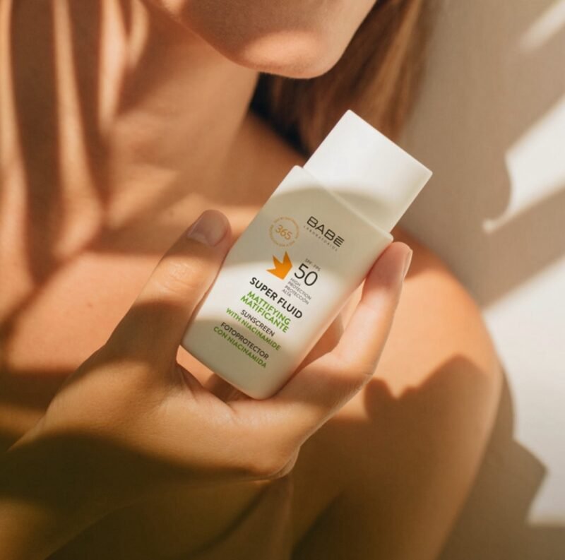 BABE Super Fluid Mattifying Sunscreen