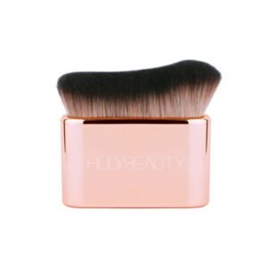 Huda Beauty Body Blur & Glow Brush