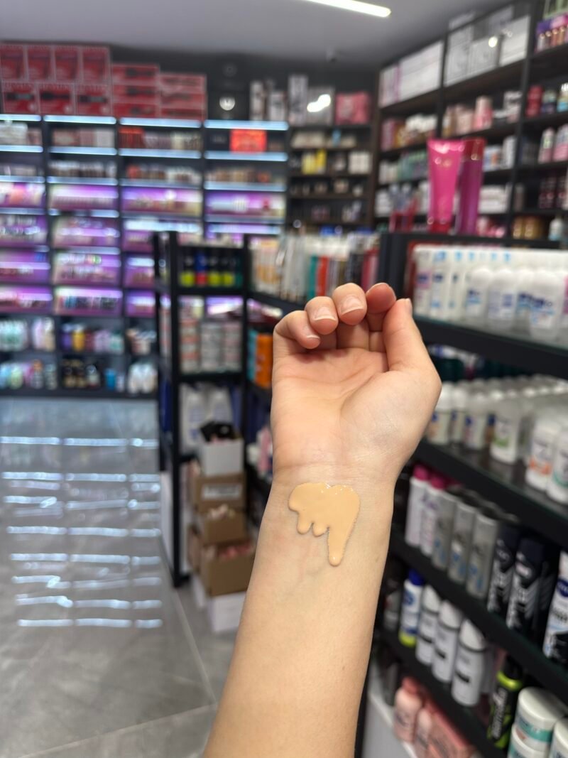 Eveline Cosmetics Liquid Control HD Mattifying Drops Foundation 30 sand beige