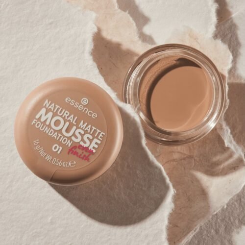 Essence NATURAL MATTE MOUSSE FOUNDATION 01