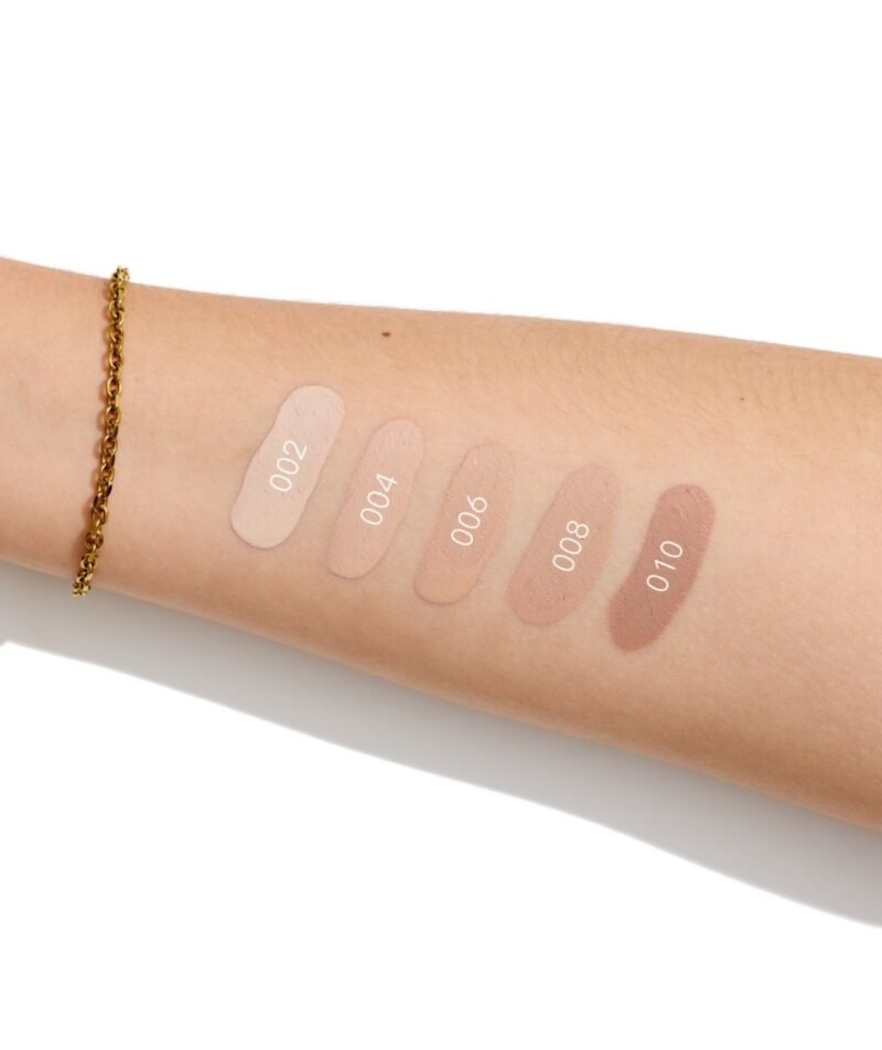 img_2614-2 GOSH Dewy Foundation Drops 008 Tan 12ml