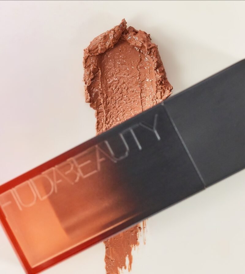Huda Beauty Cream Glow Lipstick- Rajah