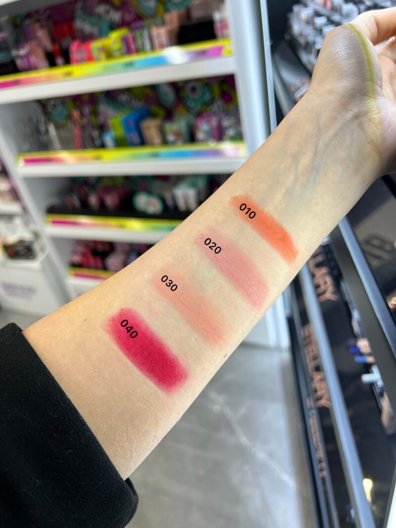 Beyu Valvet Powder Blush Stick - 020