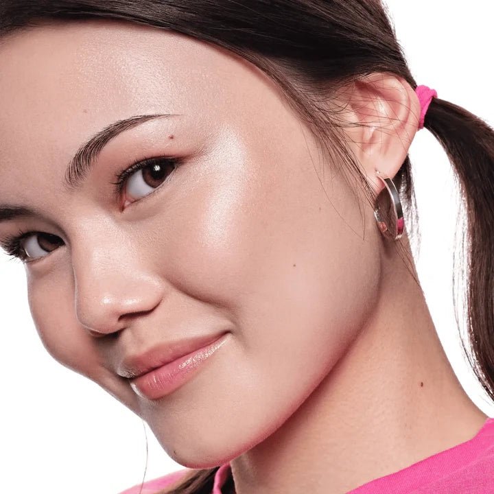 Essence Soft Touch Bouncy Glow - 20 Glazed Dew