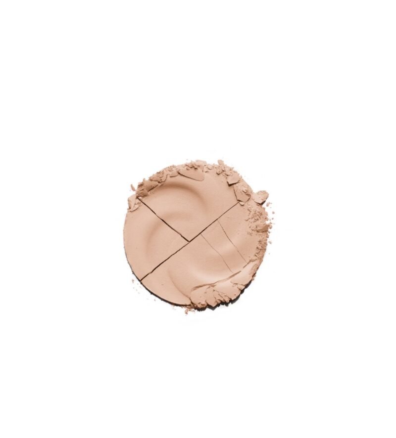 Essence Mattifying Compact Powder - 04 Perfect Beige