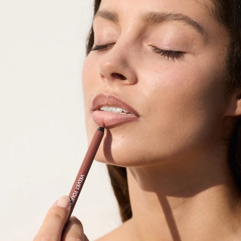 img_7904-2 Gosh Velvet Touch Lipliner Waterproof- 001 Nougat Crisp