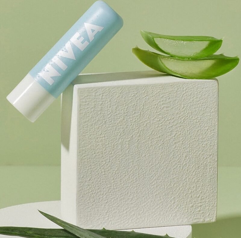 Nivea Hydro Care caring lip balm - 4.8g