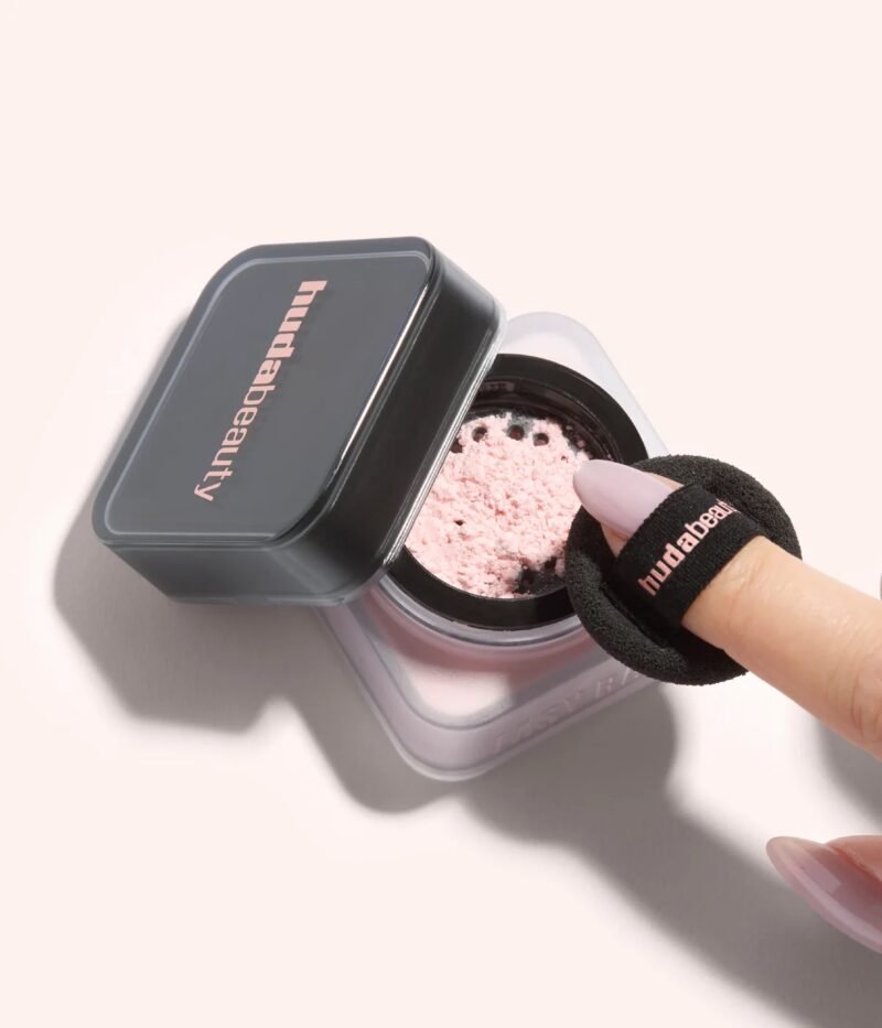 Huda beauty baby bake mine setting powder -cherry blossom