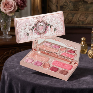 Flower know Strawberry Cupid Makeup Palette 02