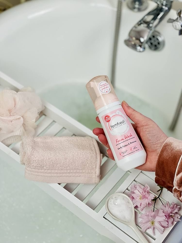 img_0193-3 Femfresh Moisturisation & Comfort Daily Intimate Foam Wash 150 ml