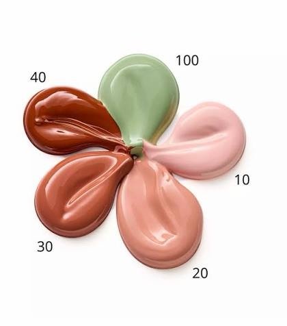 Essence corrector-10 light
