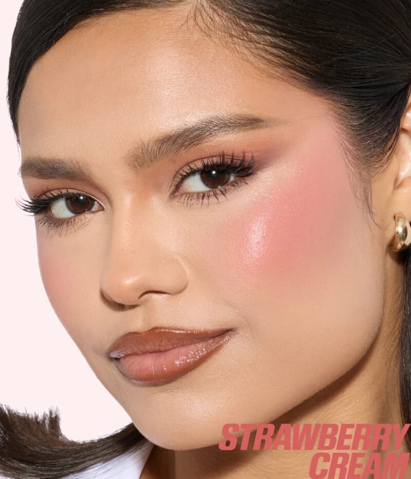 Huda Beauty Habibti lip and cheek kit