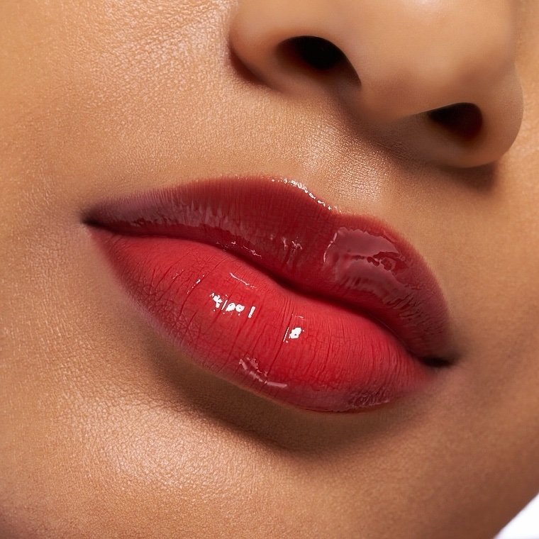 Essence Juicy Bomb Plumping Lipgloss_01