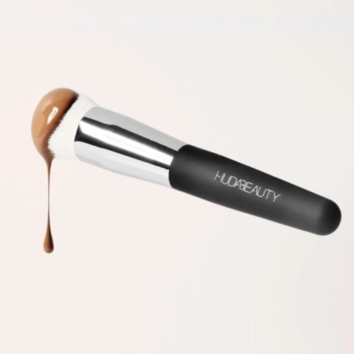 Huda beauty base brush
