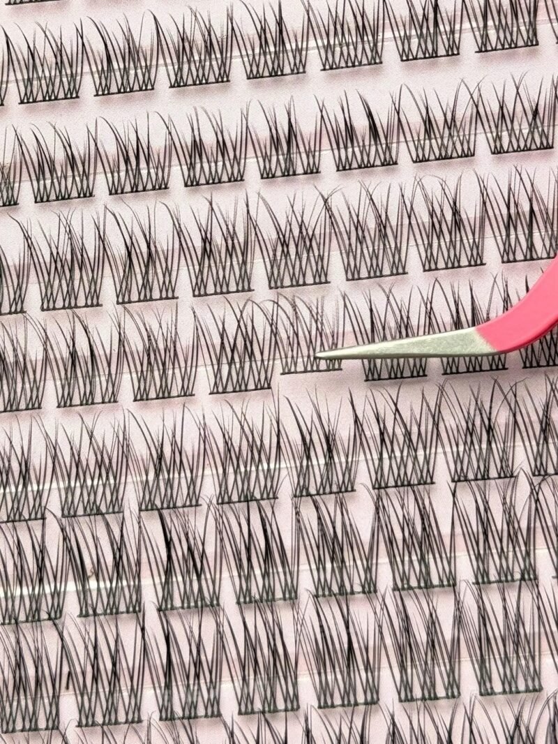 Sheglam Blink Behavior Natural Wispy Lash Clusters 120psc