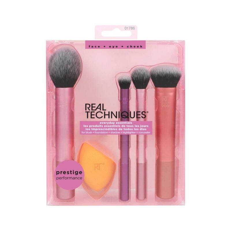 Real techniques everyday essentials set 